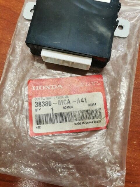 NOS Honda 2006 GL1800 CONTROL UNIT 38380-MCA-A41 H106