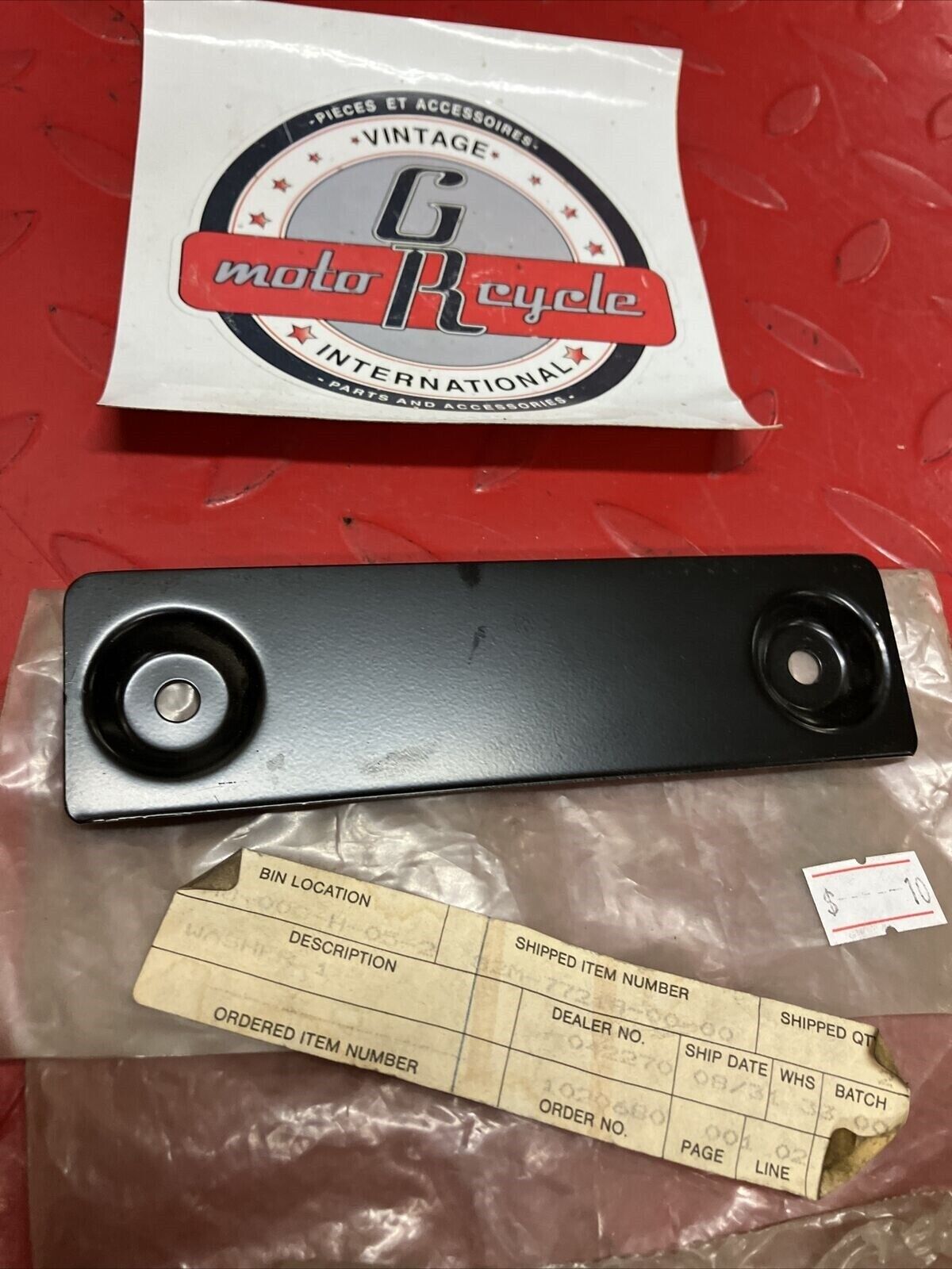 NOS YAMAHA WASHER PLATE 82M-77218-00-00 Y64