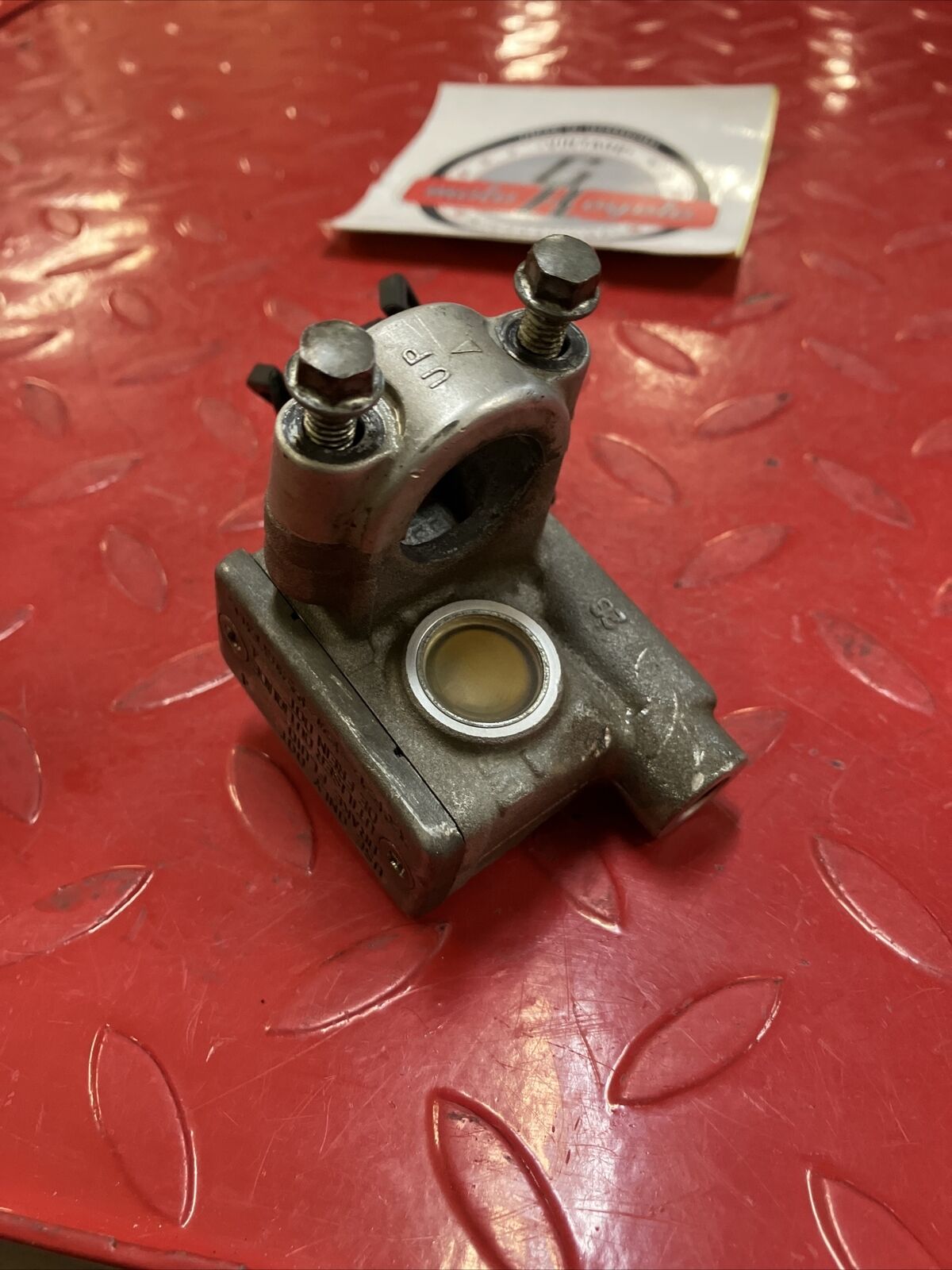 Suzuki RM125 1993 Front brake master cylinder