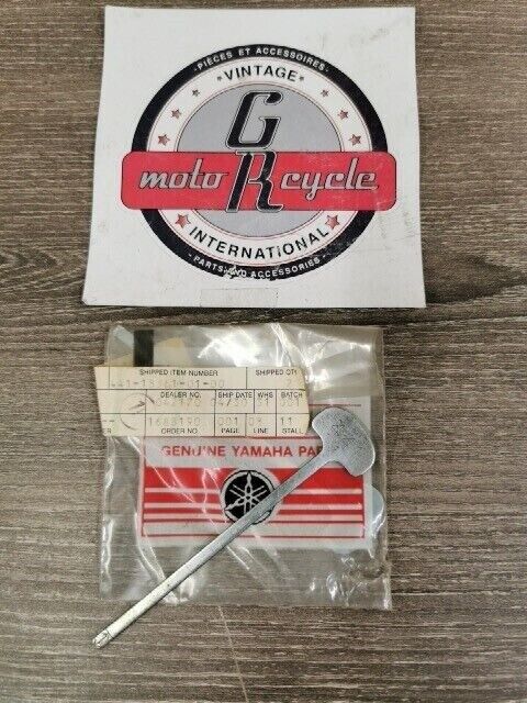 NOS YAMAHA LB8011HC 1976 GAUGE LEVEL 441-15361-01-00 Y169