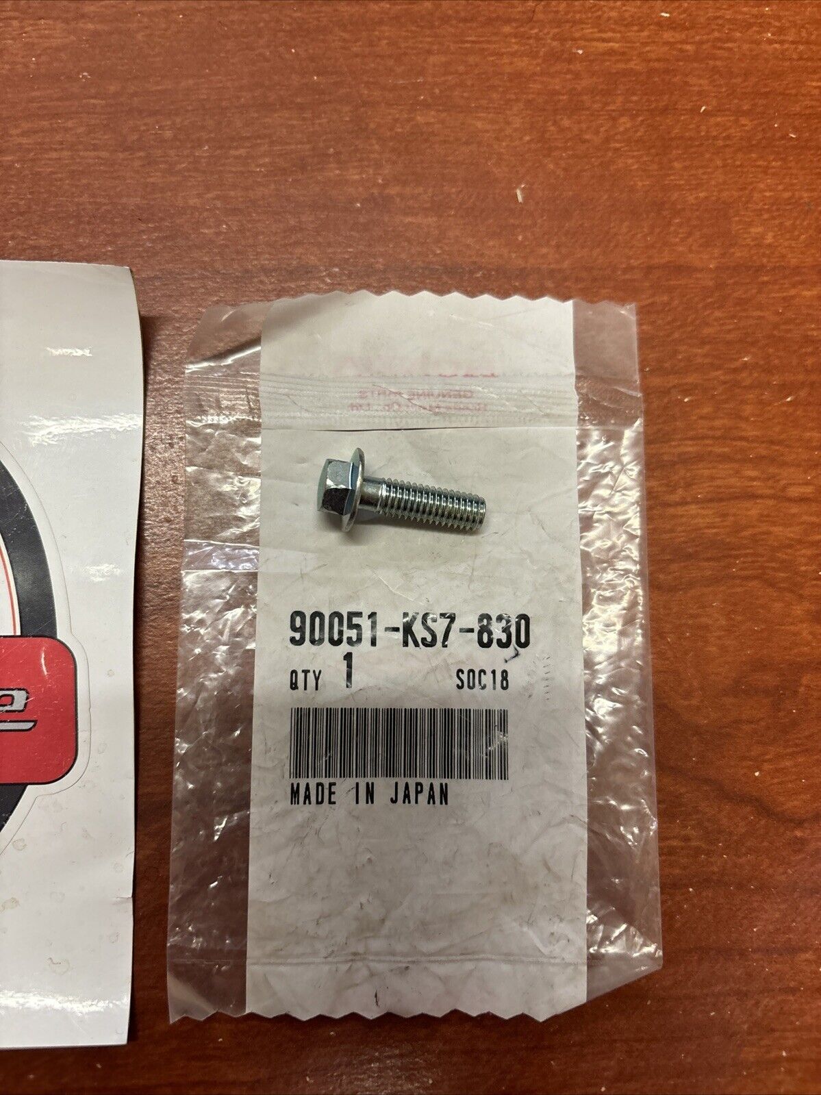 NOS Honda CR125R CR250R RVT1000R VFR800FI FLANGE BOLT 6X20 90051-KS7-830 H135