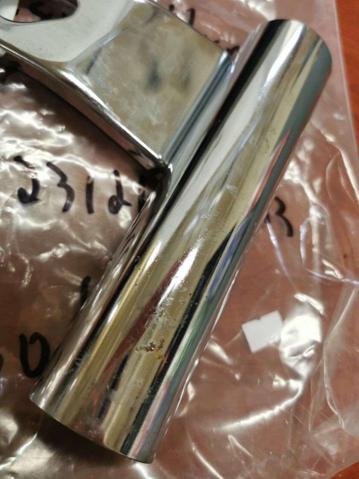 NOS Yamaha XS650 UPPER COVER 1 2M0-23121-00-93 Y86