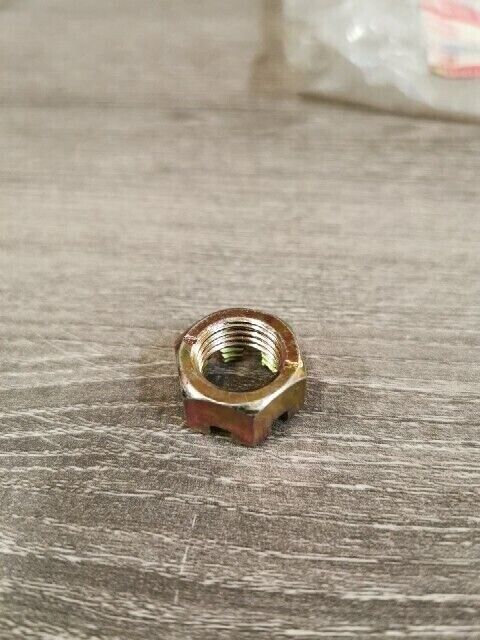 NOS SUZUKI LT250R LT230S LT230E LT80 LTZ400 NUT 08314-4014B S36