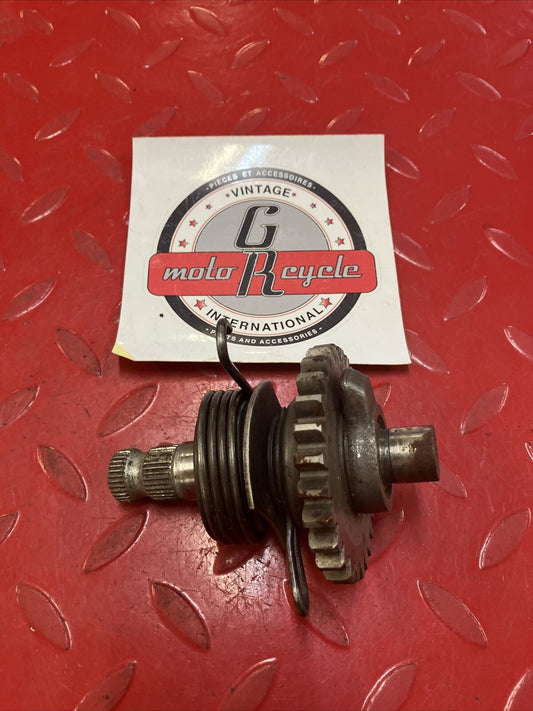 Yamaha RD400 1977 kickstarter kick starter shaft spindle gear 278-15660-01-00 2