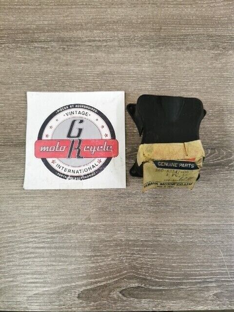 NOS YAMAHA RD350 RD350A 1973 1974 RD250 RD250B COVER SOCKET 360-83547-00-00 Y160