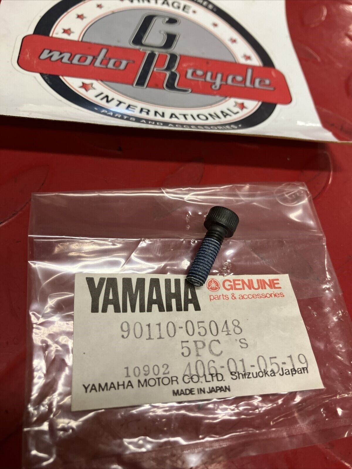 NOS YAMAHA PRIMARY SHEAVE CLUTCH HEX SOCKET HEAD BOLT 90110-05048-00 Y61