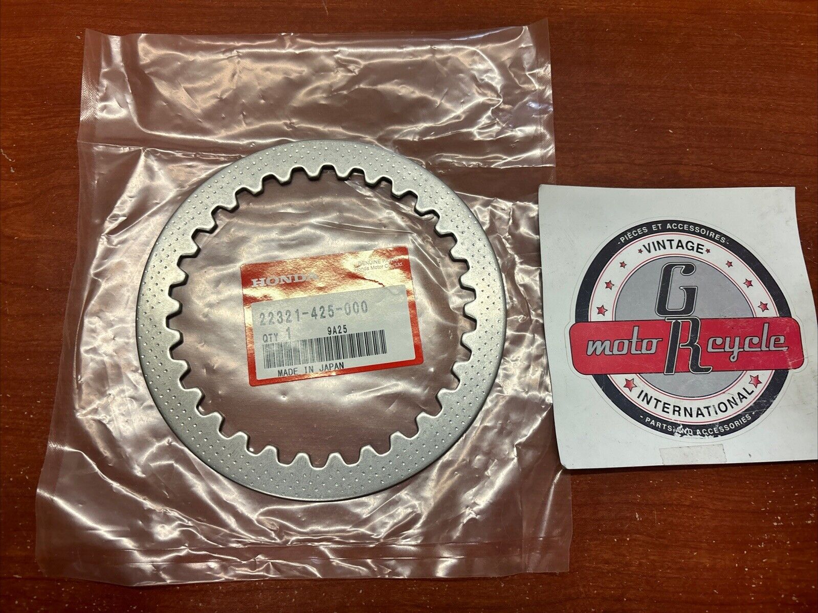 NOS Honda CB1000C CB1100 CB750 CB900 VF1100 CLUTCH PLATE 22321-425-000 H142