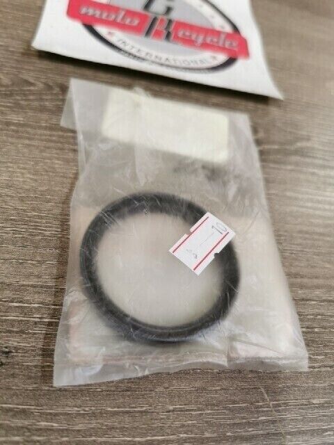 NOS HONDA TRX250  1997 - 2000 TRX300 TRX400 OIL SEAL 42X51X7 91271-HC4-004  H105
