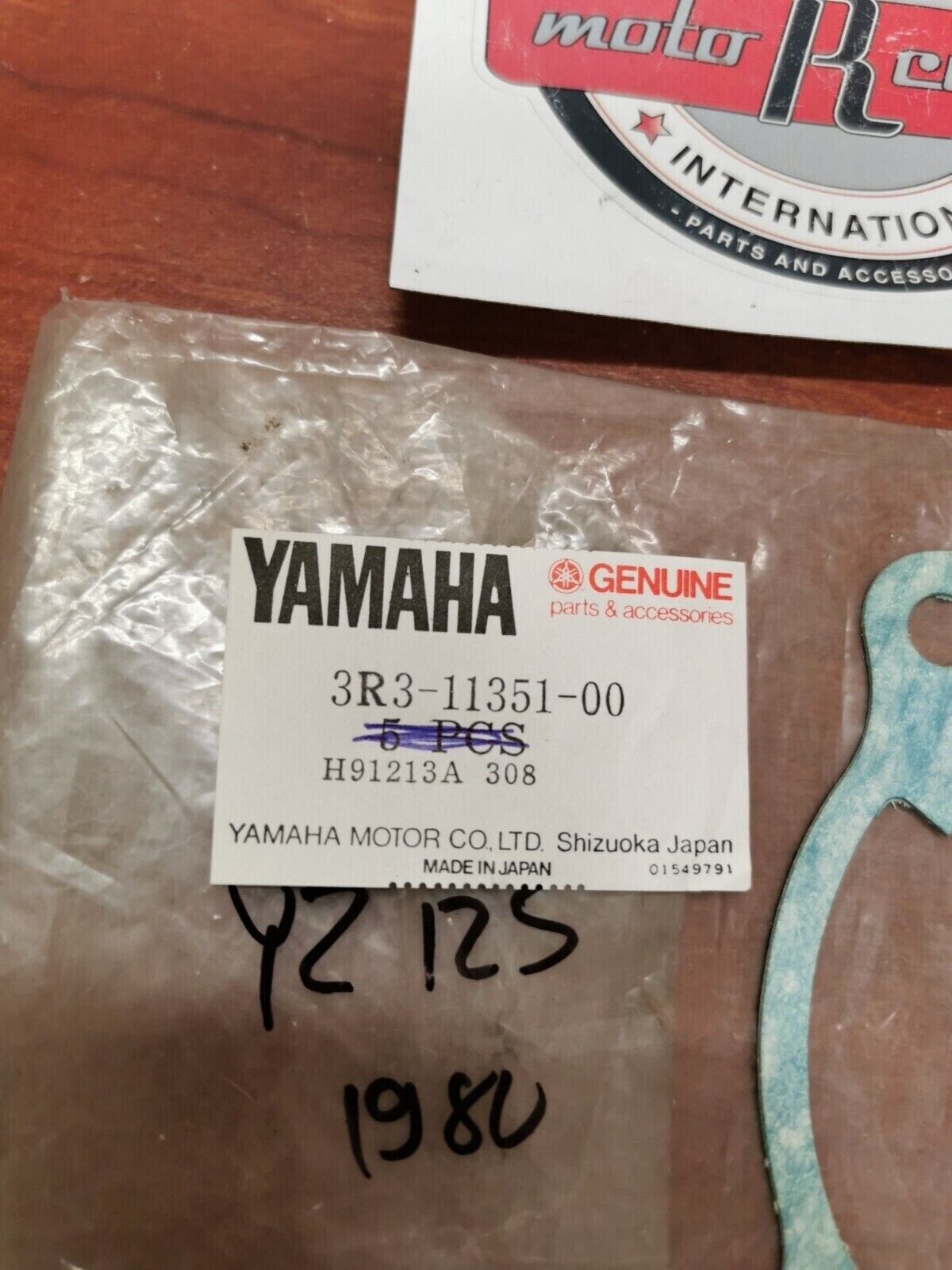 NOS Yamaha YZ125 IT175 CYLINDER GASKET 3R3-11351-00-00 SUB. 3R3-11351-01-00 Y95