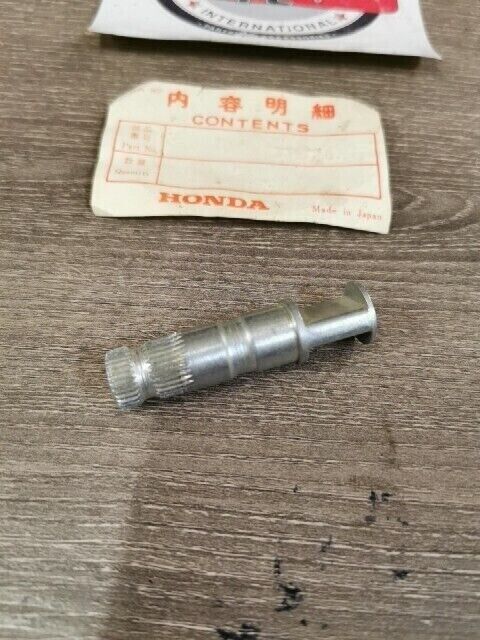 NOS HONDA C200 C90 CL90 CM91 1966 S50 CAM REAR BRAKE 43141-028-000 H82