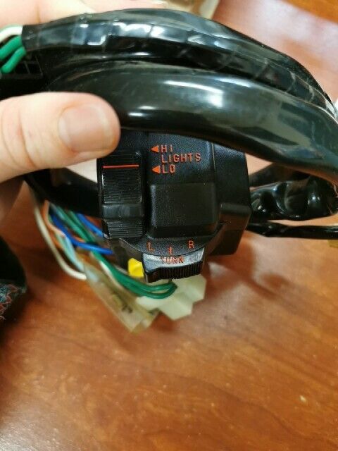 NOS Honda GL500 GL500I GL650 GL650I TURN SIGNAL SWITCH 35200-MA1-770 H86