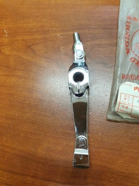 NOS Honda CB125K5 CB750K6 K7 CB200 CL175 CL200 FRONT BRAKE ARM 45410-336-000 H84