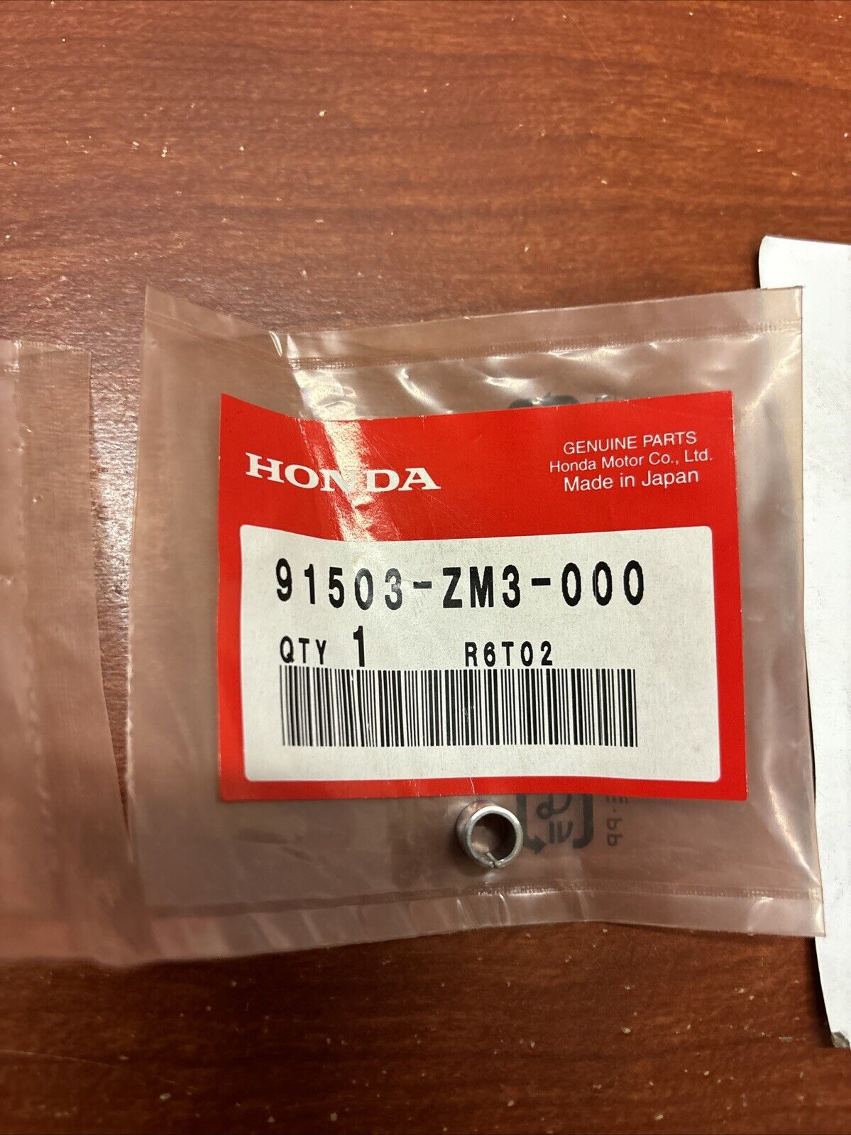 NOS Honda GX22 GX25 GX31 FG100 AIR CLEANER COLLAR 91503-ZM3-000 H182