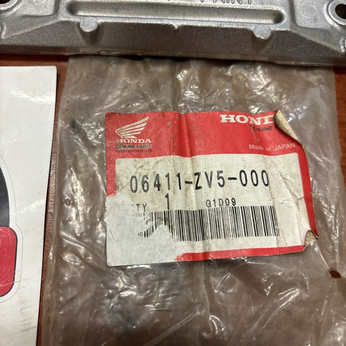 NOS Honda OUTBOARD ANODE METAL KIT 06411-ZV5-000 SUB 06411-ZV5-010 H149