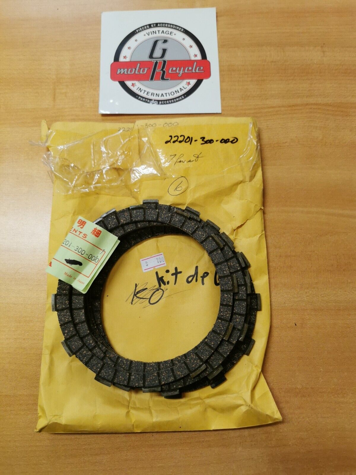 NOS HONDA CB750 DISK A CLUTCH FRICTION QTY 6  22201-300-000 H20