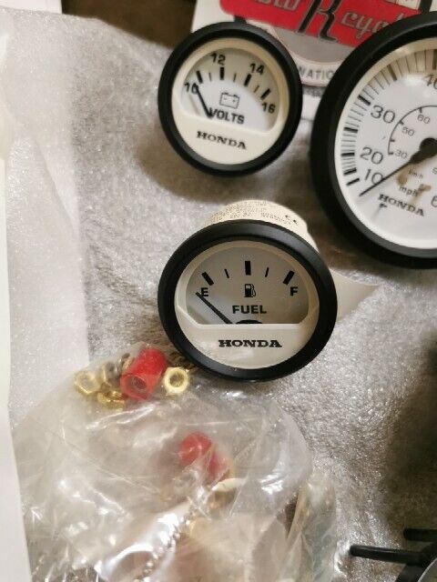 NOS HONDA Instrument Set White Flat 06300-ZW5-000ZB H82