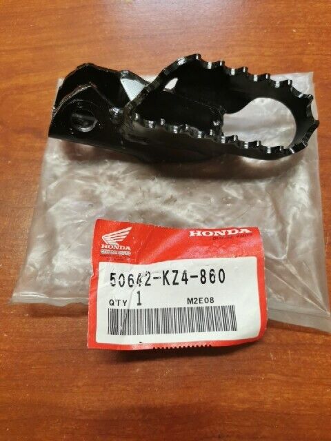 NOS Honda 1992 CR125R LEFT FOOTPEG FOOTREST 50642-KZ4-860 H80