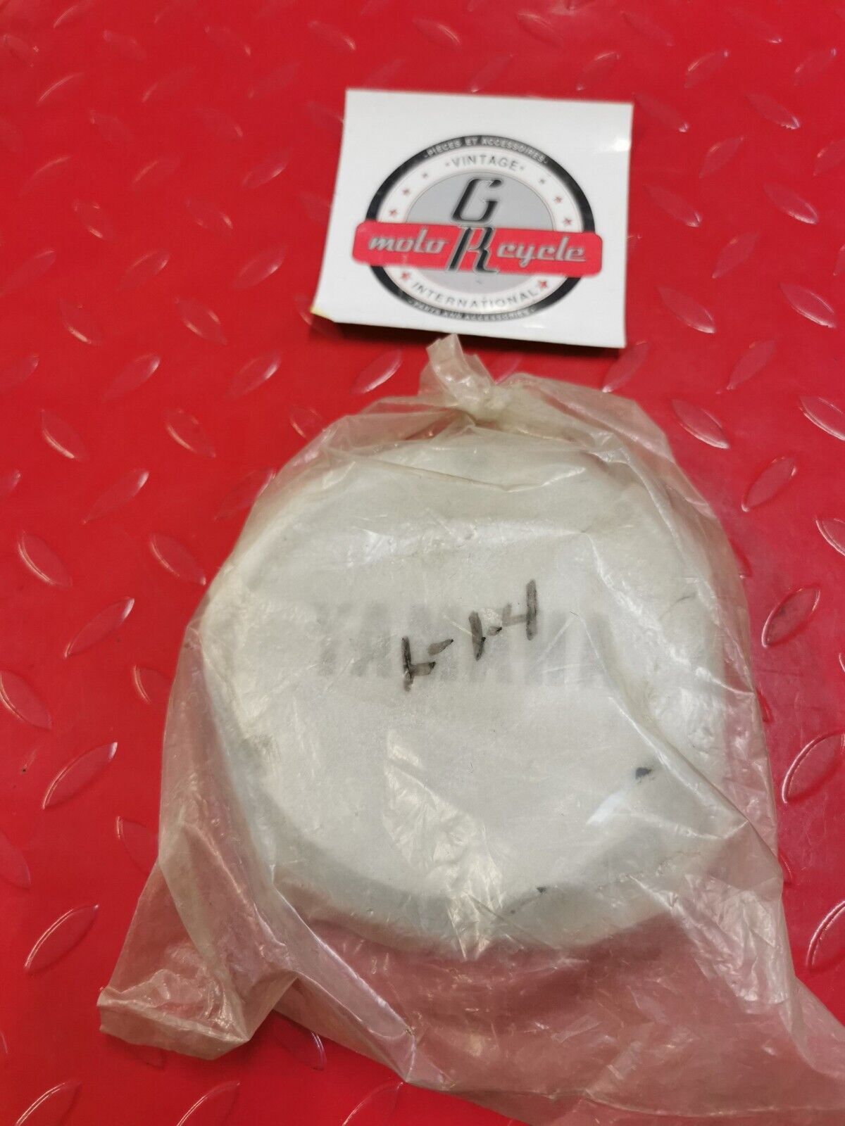 NOS Yamaha XS750 XS850 COVER OIL PUMP 2G2-15416-00-00 Y26