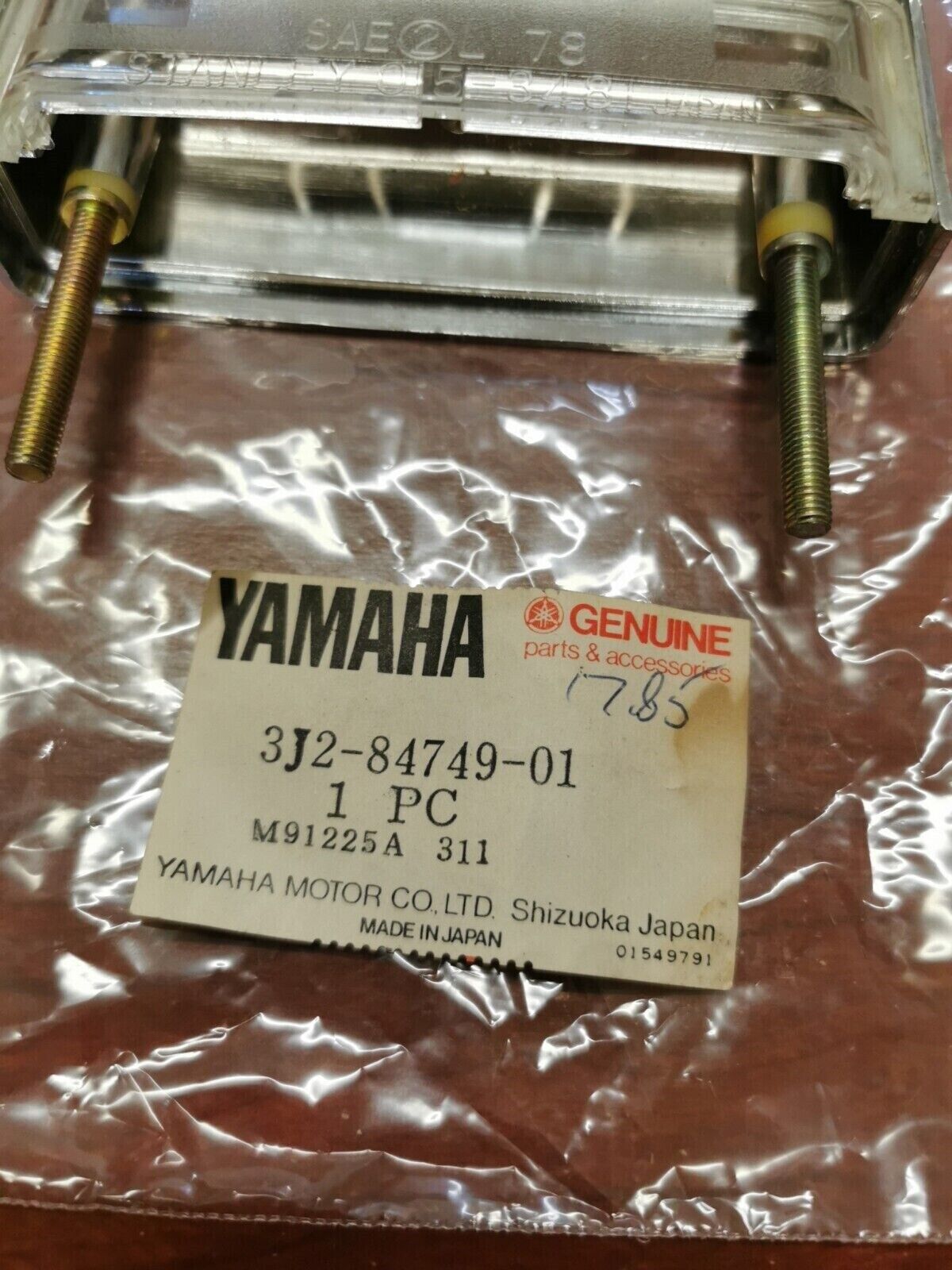 NOS Yamaha 1980 1981 XS850 XS1100 LICENCE LIGHT BODY 3J2-84749-01-00 Y86