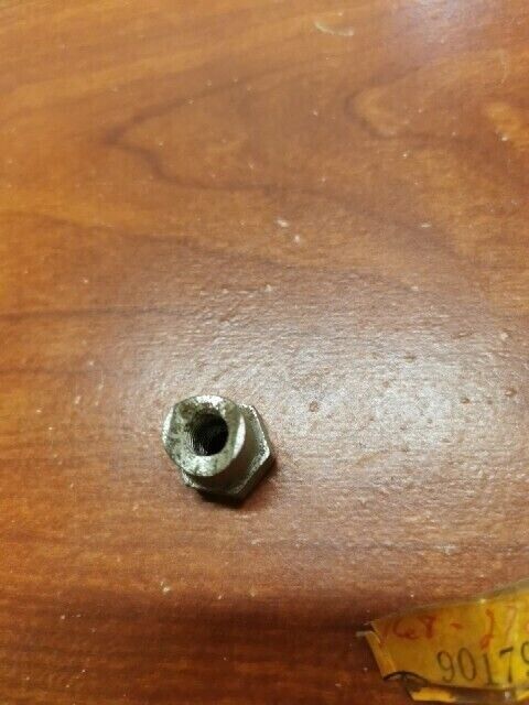 NOS Yamaha R3 TX650 XS1 XS2 YR1 YR2 NUT 90179-07031-00 SUB 168-27238-00-00 Y109