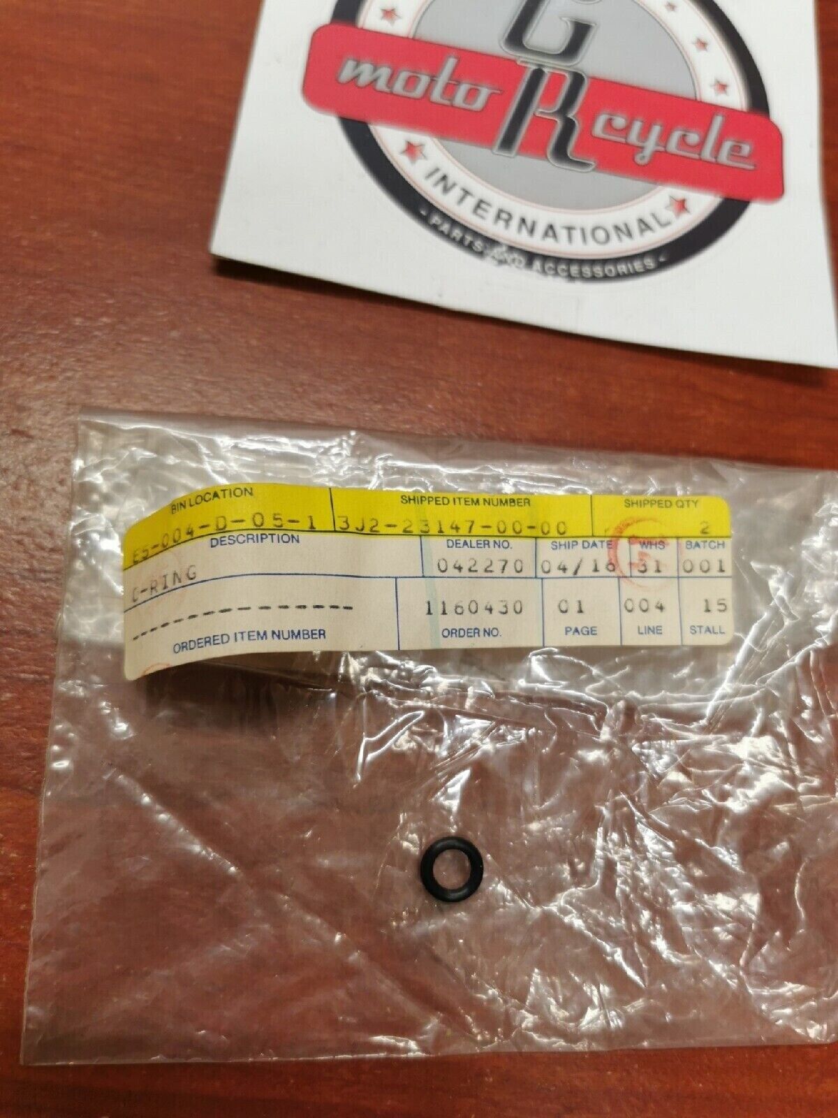 NOS Yamaha FRONT FORK O-RING 3J2-23147-00-00 Y71