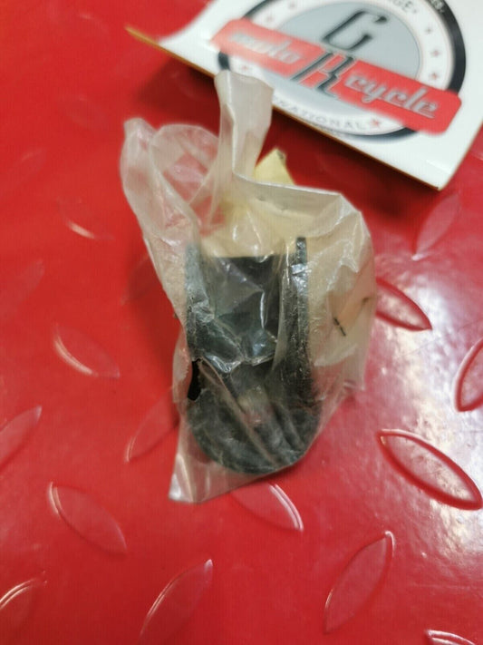 NOS Yamaha RD250 RD350 BRACKET 1 4L0-27432-00-00 Y25