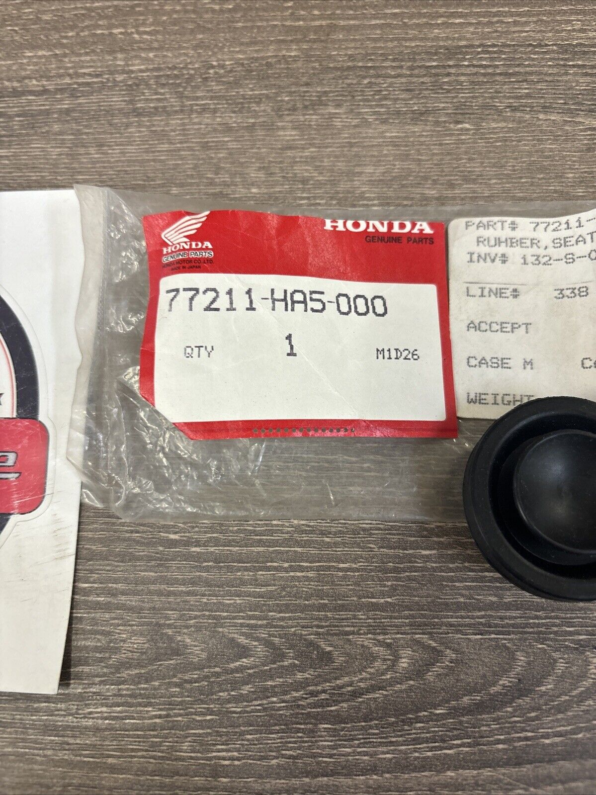 NOS Honda 1985 1986 ATC350X SEAT STOPPER RUBBER 77211-HA5-000 H134