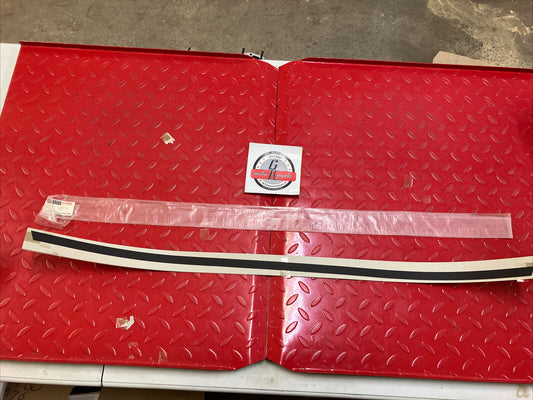 NOS Yamaha SS440 1980 1981 DECAL STRIPE 3 8K4-77283-00-00 Y36
