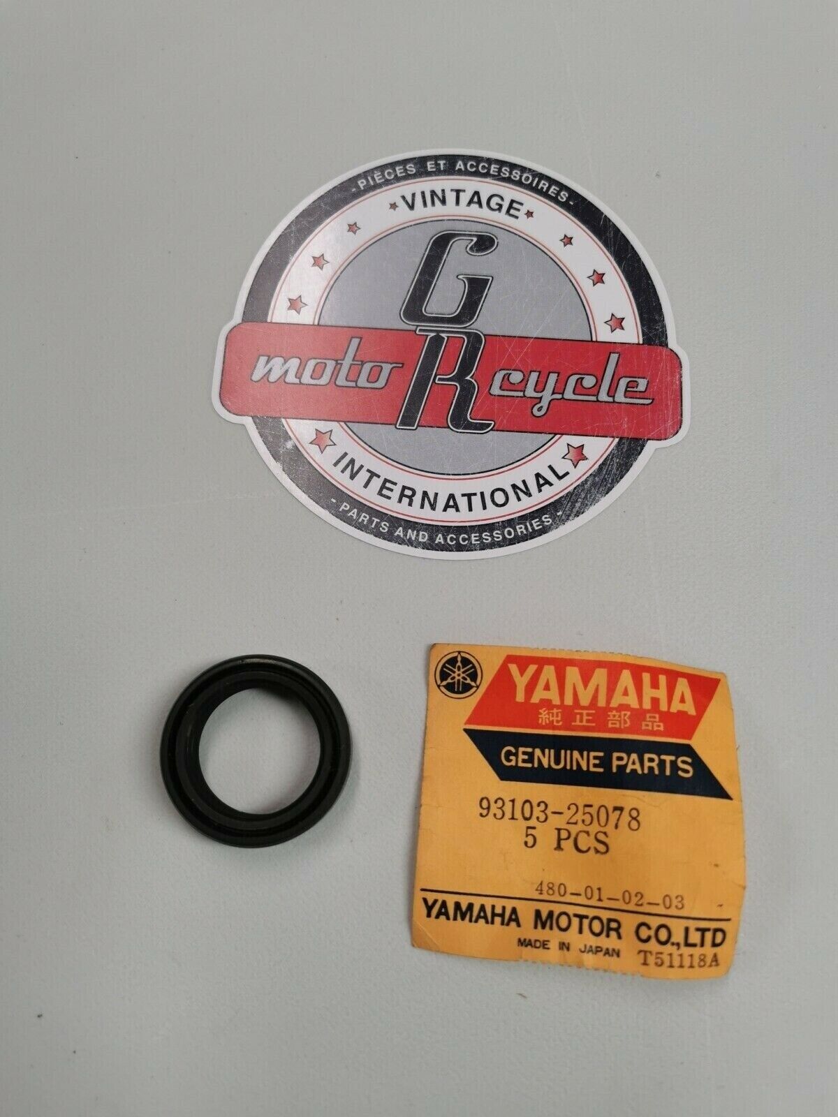 NOS Yamaha FS1 1979 OIL SEAL 93103-25078-00 y3