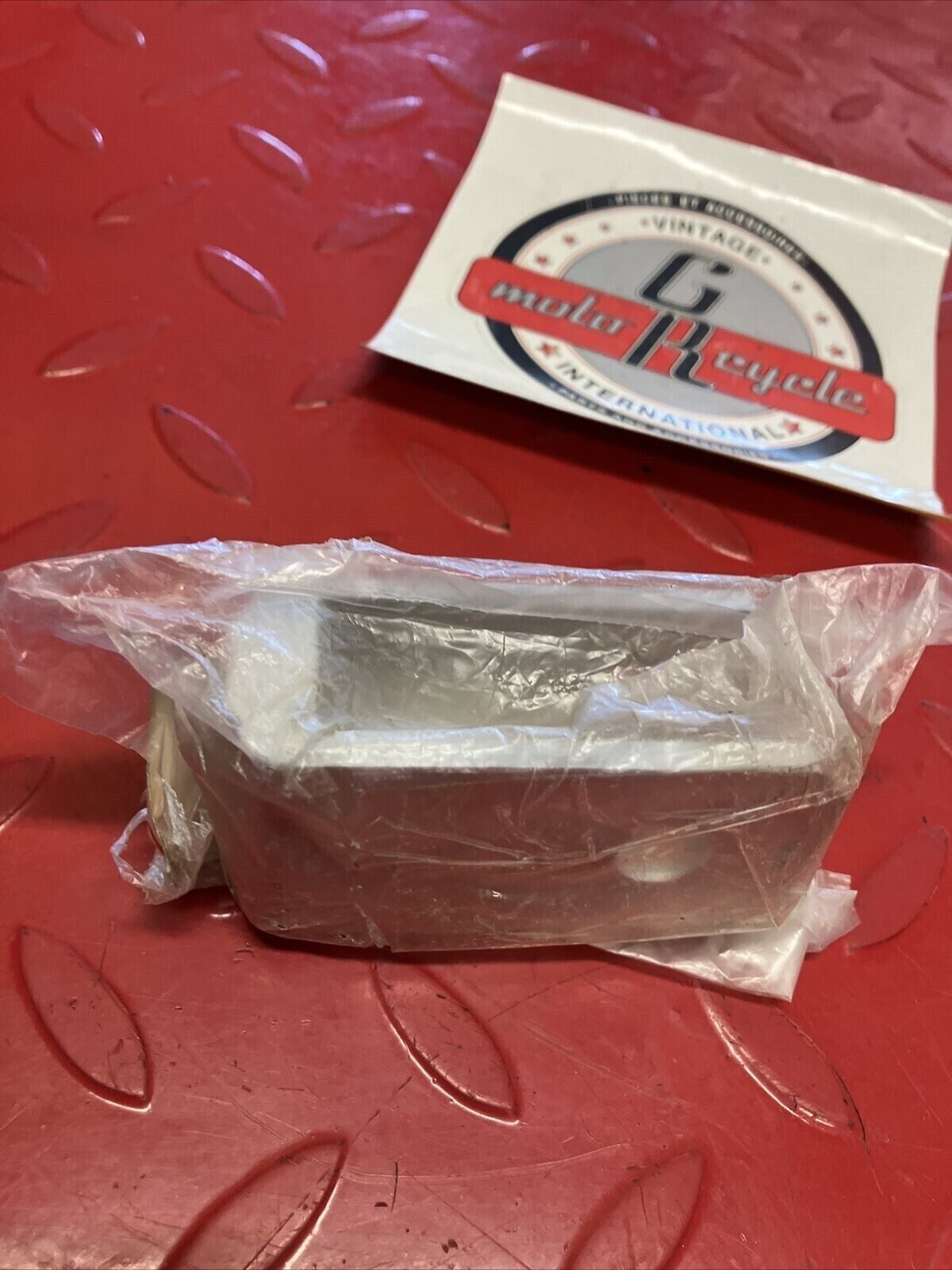 NOS YAMAHA YZ80 1987 - 1992 CHAIN PULLER ADJUSTER 2HF-25388-00-00 Y62