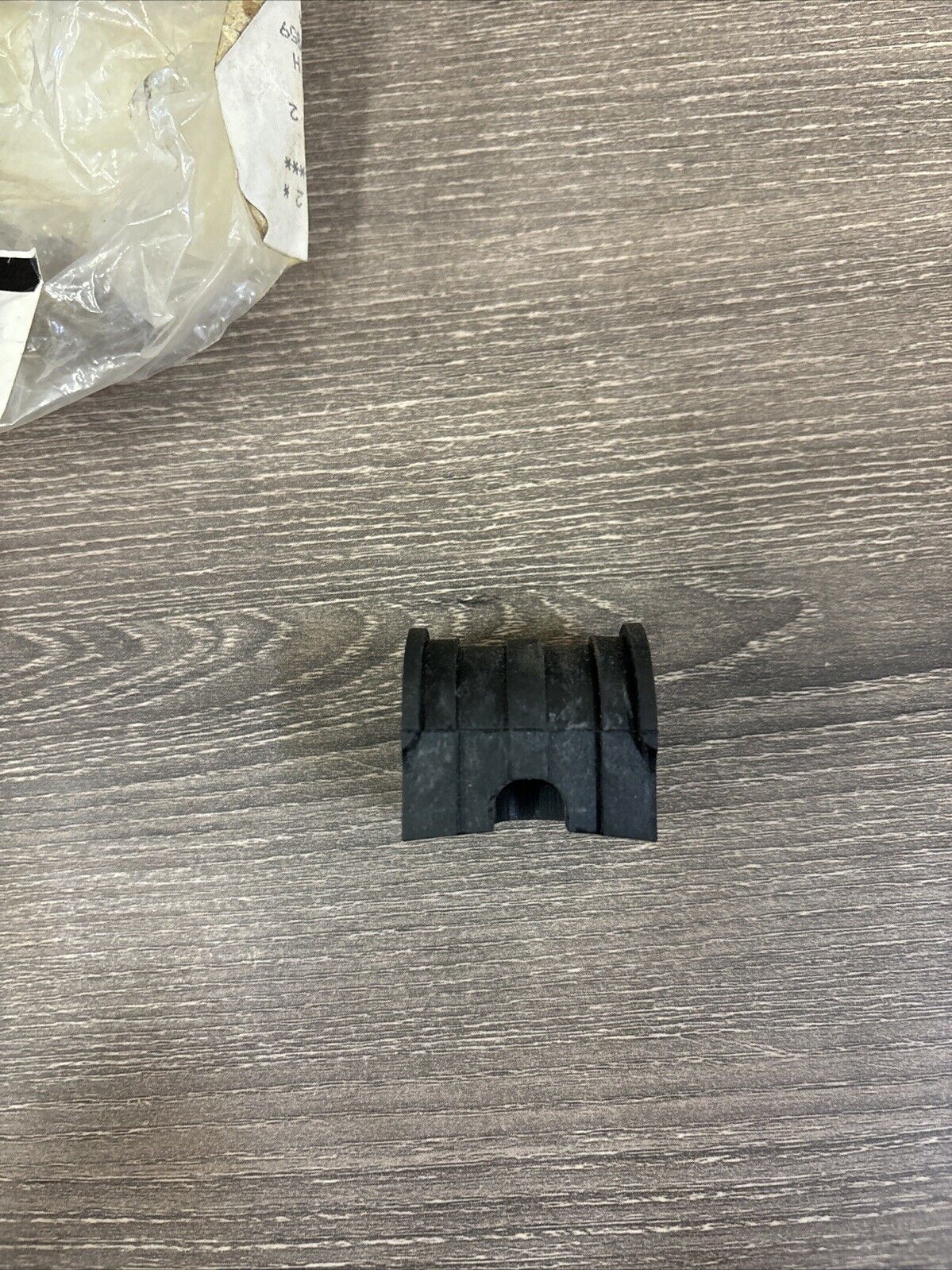 NOS Honda XL175 XL250 XL350 CB250 REAR FENDER SETTING RUBBER 80112-329-010 H132