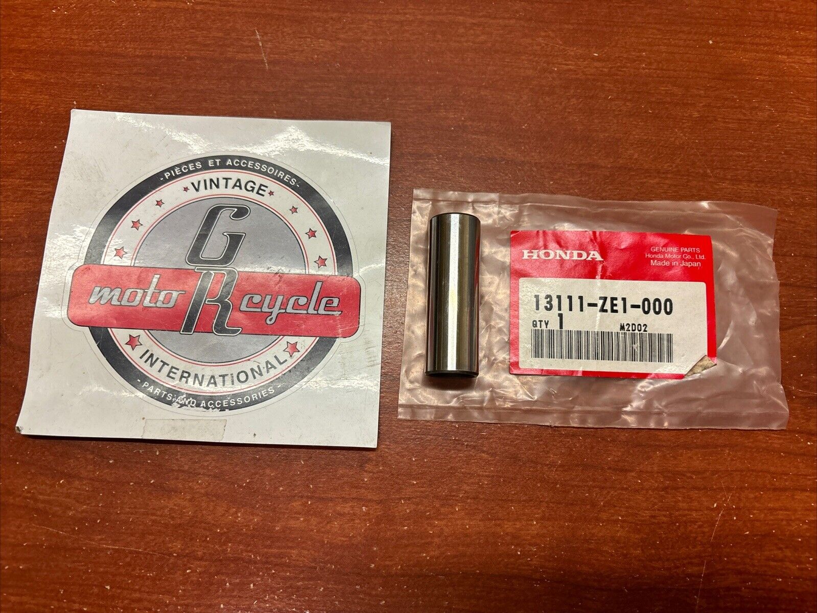 NOS Honda GX140 GX160 EG2200 EM2500 EU3000 PISTON PIN 13111-ZE1-000 H184
