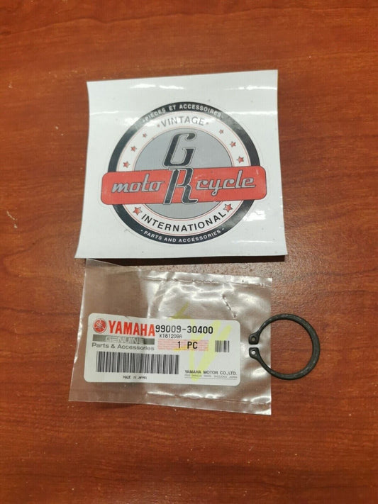 NOS Yamaha YFM400 YFM7 YFZ45 YFM45 YFM70 CIRCLIP 99009-30400-00 Y81