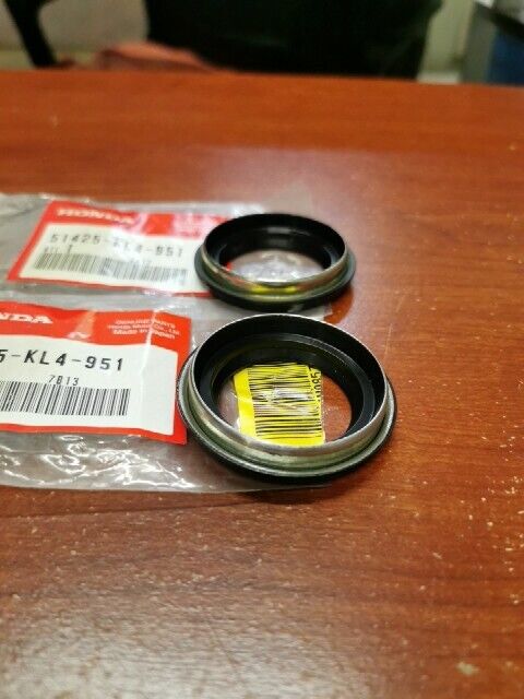 NOS Honda CRF150F CRM50R CRM75R XL125R XL250R DUST SEAL KIT 51425-KL4-951 H152