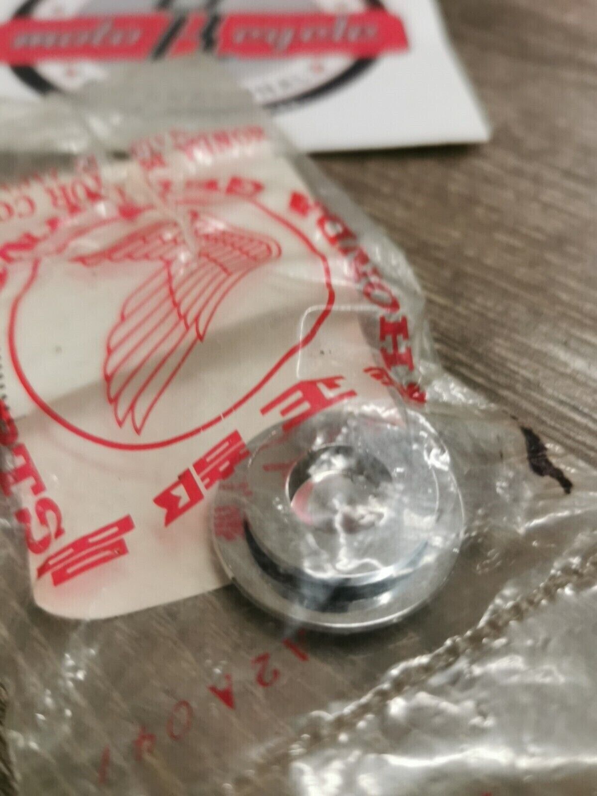 NOS HONDA  VT500C GRIP RUBBER CAP 53171-MB1-000 H51