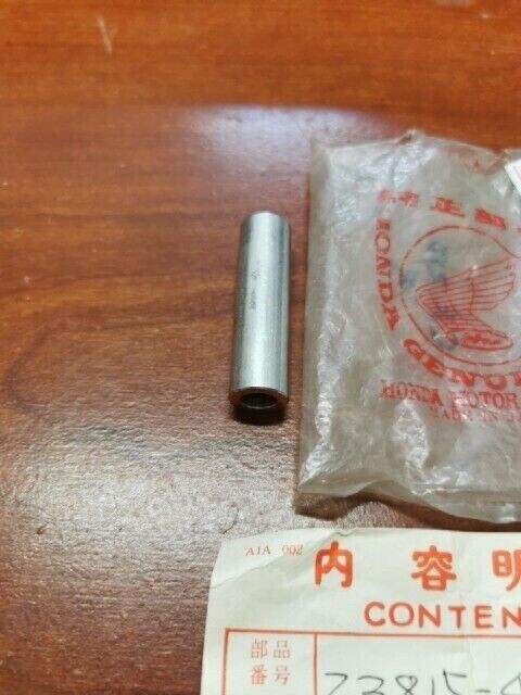 NOS Honda 1978 CR250R COVER COLLAR 23815-430-000 H86