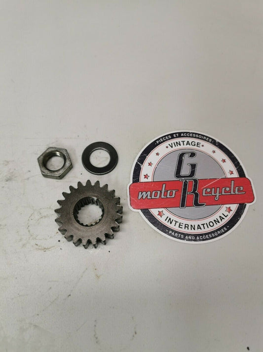 Suzuki PE175 1982 crankshaft primary drive gear 1978 1979 1980 1981 1983 1984