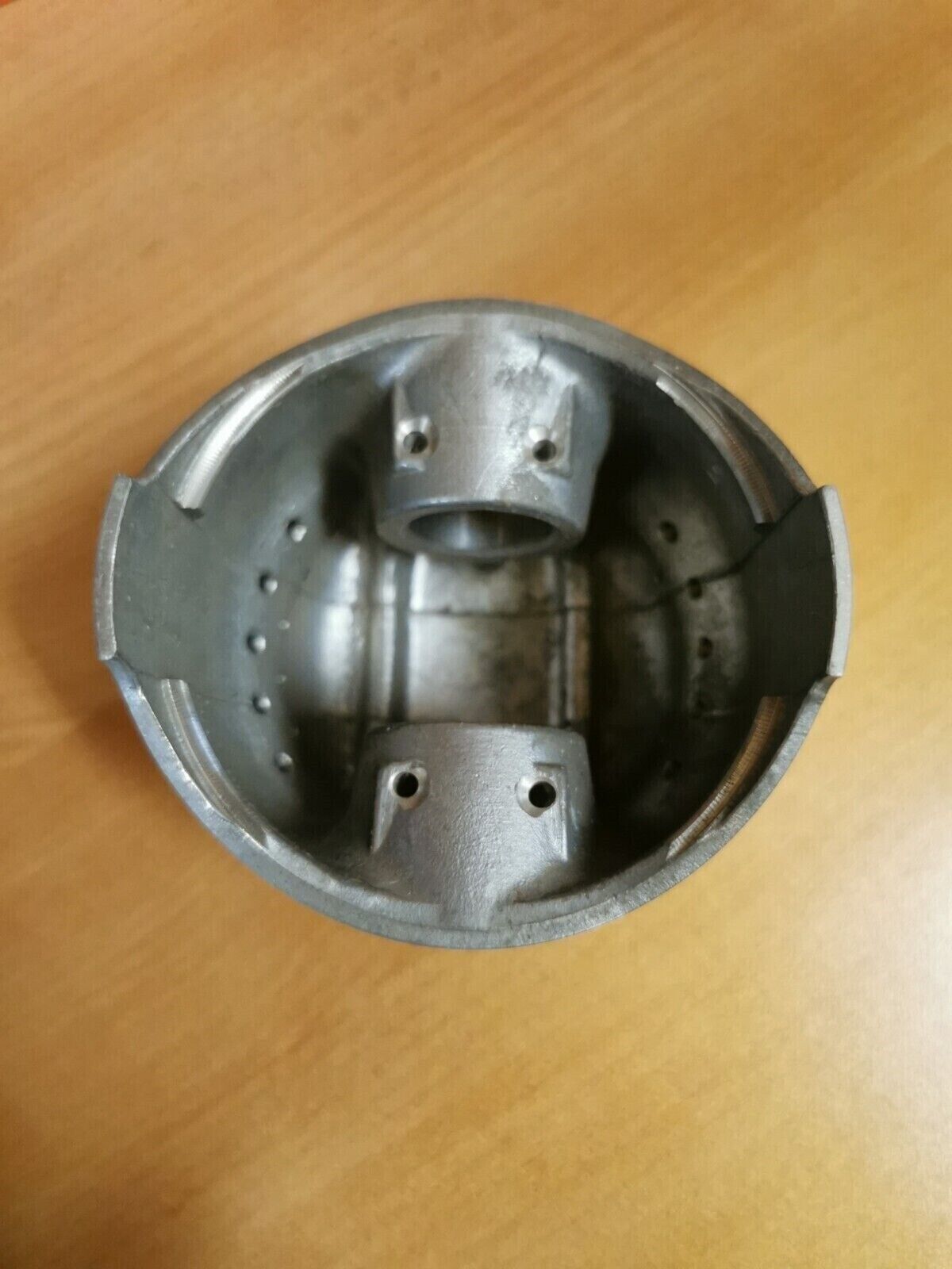 NOS YAMAHA TX750  1973 1974 PISTON STD 341-11631-21-96  Y47