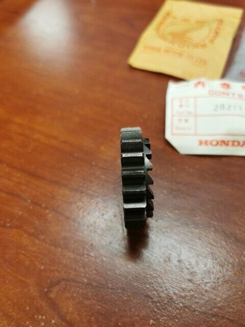 NOS Honda CB350F CB400F KICK STARTER PINION 28211-333-020 H98