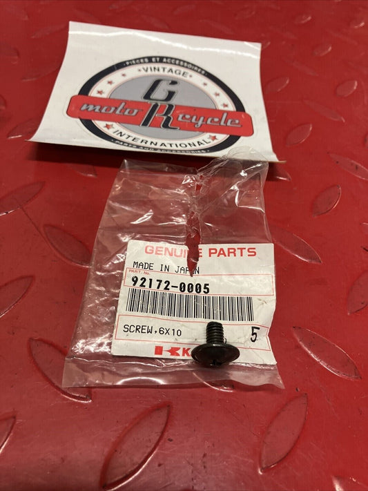 NOS KAWASAKI SCREW 6X10 92172-0005 K14