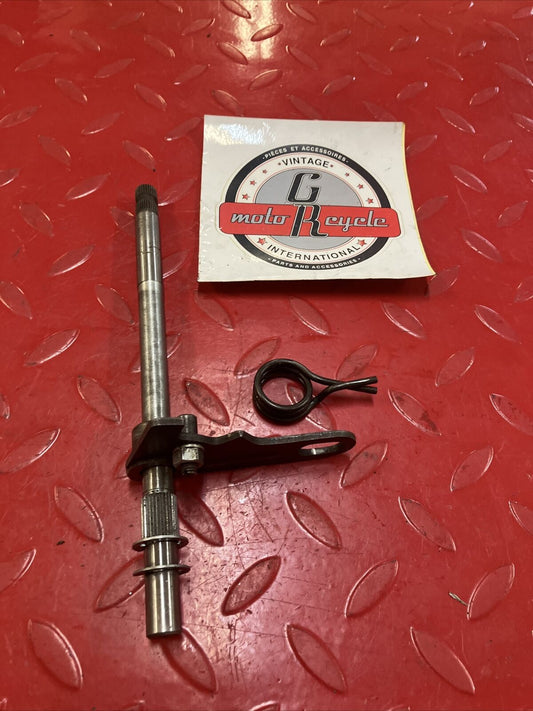 Yamaha DT2 DT250 1972 transmission gearshift gear shift shaft spindle