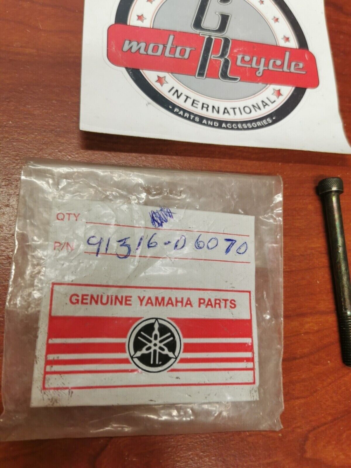 NOS Yamaha YFM350 YFM400 SOCKET BOLT 91316-06070-00 SUB. 91317-06070-00 Y72