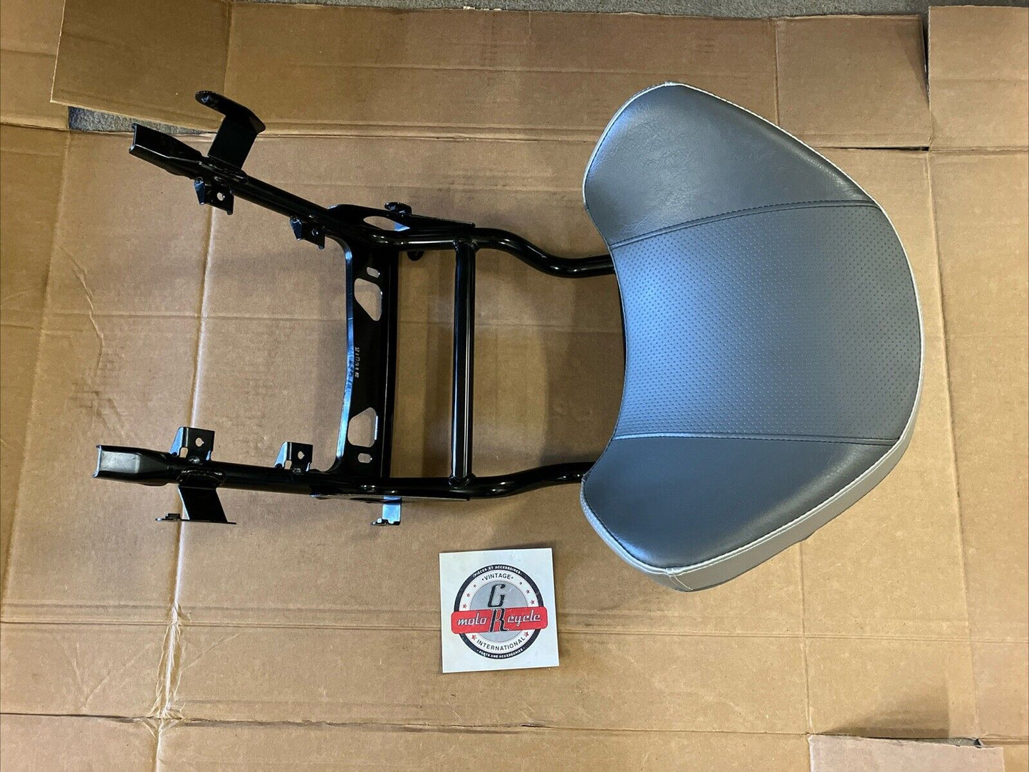 NOS Yamaha Venture Lite 500 2007 - 2012 Rear back passenger seat ( No hardware )