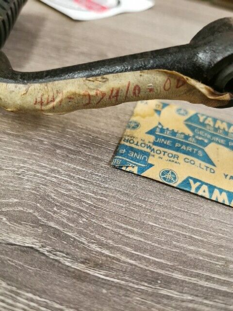 NOS YAMAHA TX650 XS650 1975 - 1981 FRONT FOOTREST ASSY 447-27410-00-00 Y190