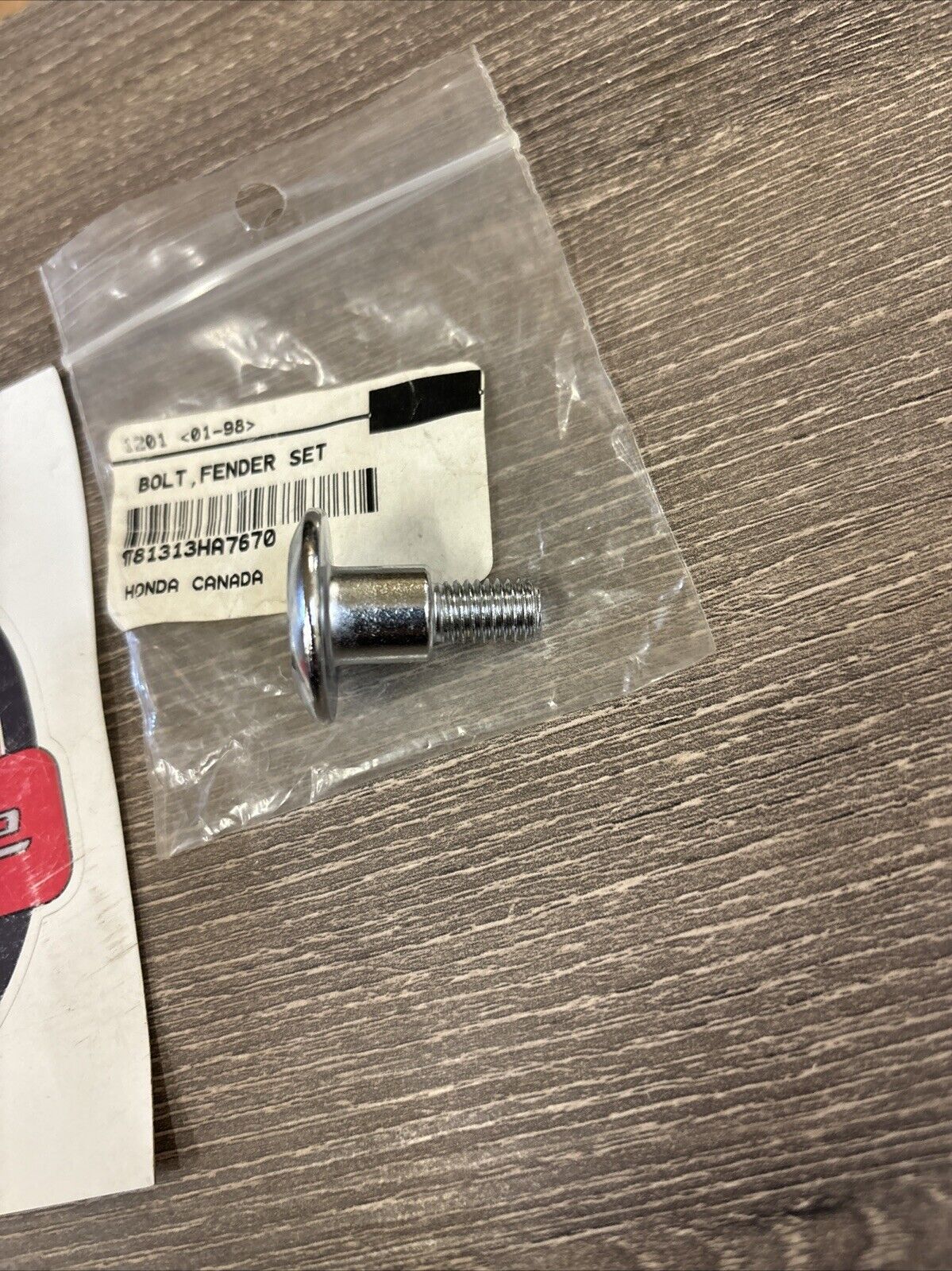 NOS Honda TRX350 TRX350D FENDER SETTING BOLT 81313-HA7-670 H134