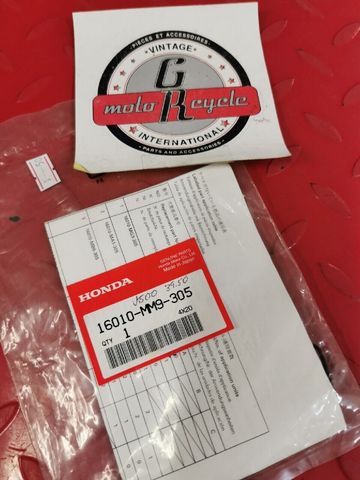 NOS HONDA VT500C VT500FT 1983 - 1985  GASKET SET 16010-MM9-305 H39