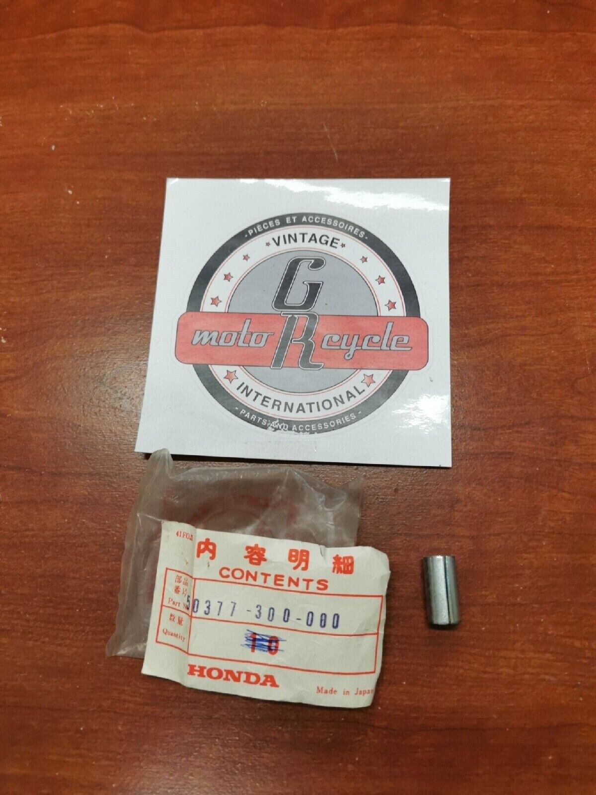 NOS Honda 1969 - 1976 CB750K CB750 IGNITION SWITCH COLLAR 50377-300-000 H34