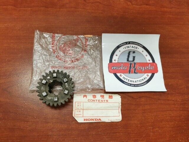 NOS Honda CA72 CA77 GEAR 3RD MAINSHAFT 27T 23451-250-020 H75
