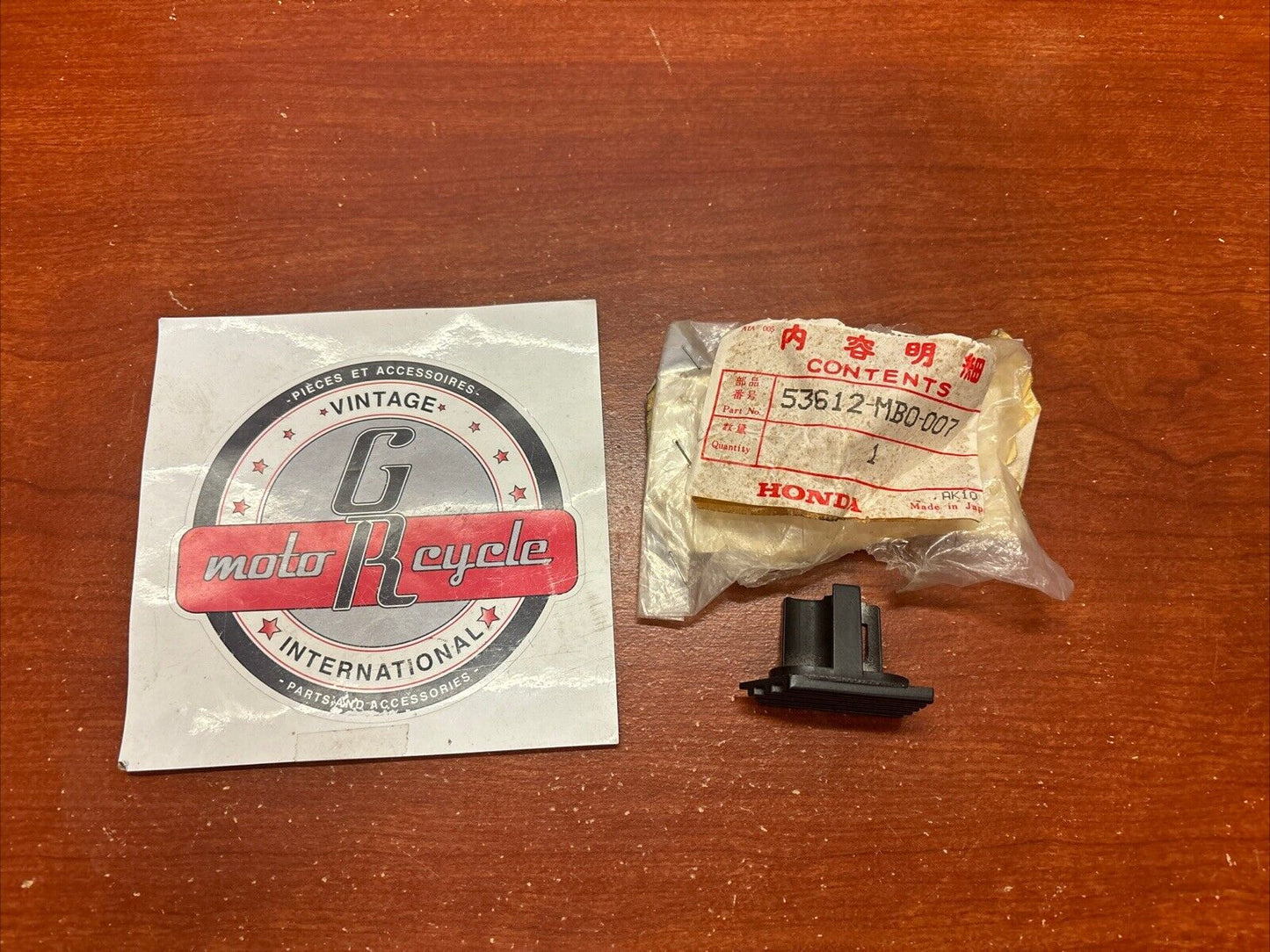 NOS Honda 1982 VF750S BATTERY CASE 53612-MB0-007 H172