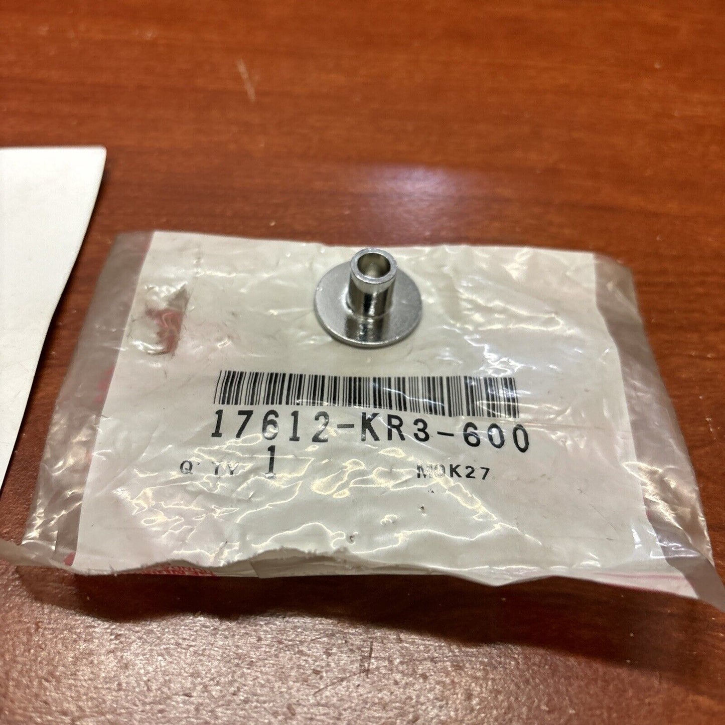 NOS Honda NX500 NX650 VT1100 XL125 XL600 FUEL TANK COLLAR 17612-KR3-600 H166